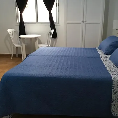 Playamar Ii מלון קפסולה